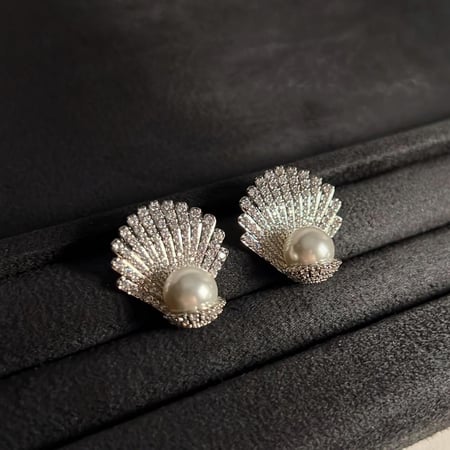 Seashell earrings
