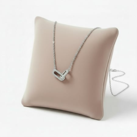 قلادة Carré Lumineux