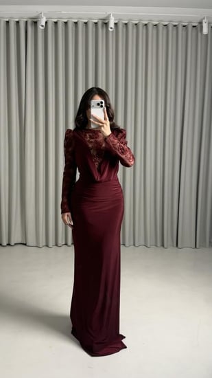 فستان ناعم  لون عودي