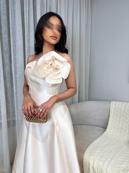 فستان سهرة فلاور بيج راقي لإطلالة مميزة وأنيقة