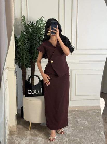 طقم رسمي ناعم مع فتحه جانبيه