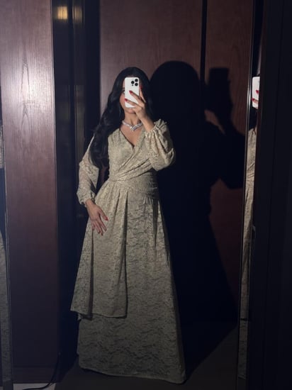 فستان ناعم وأنيق من لوكا