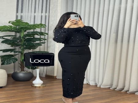 طقم مميز باللون الاسود