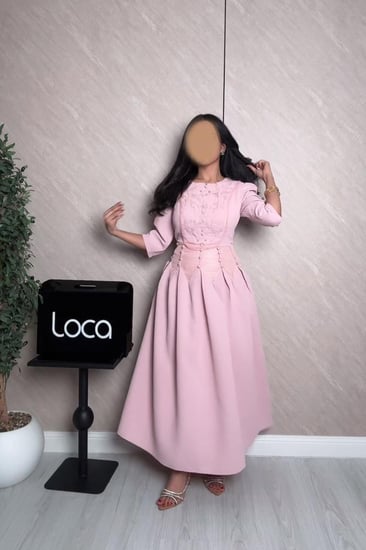 فستان ناعم وراقي وردي