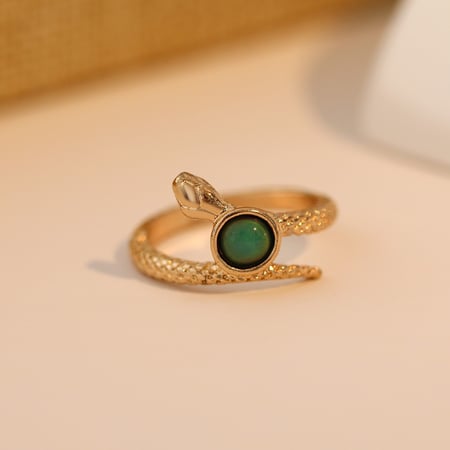 يتغير حسب حرارة الجسم