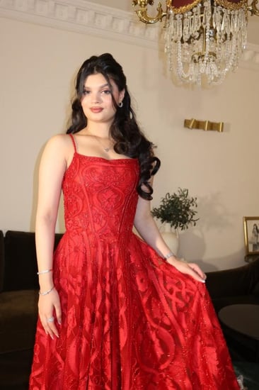 فستان الفتنه الاحمر