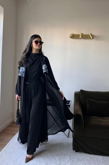 عبايه كلوش بتطريز