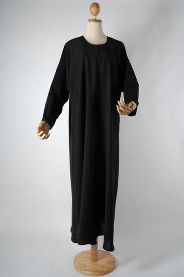 عباية مقفلة بطقطق علوي