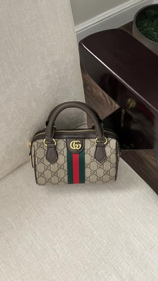 شنطه انيقه بشكل جديد