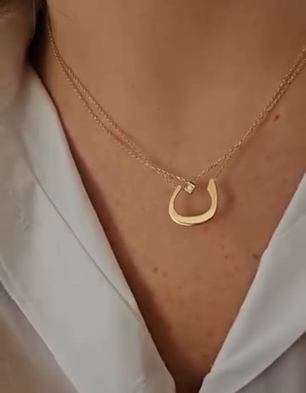 سلسال حرف  مع نقطه زركون