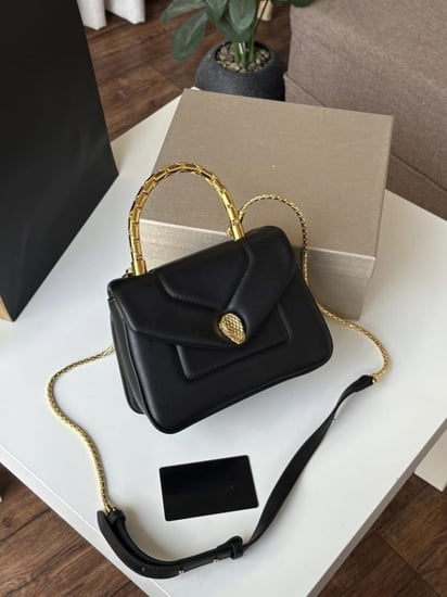 شنطه الثعبان الفاخره