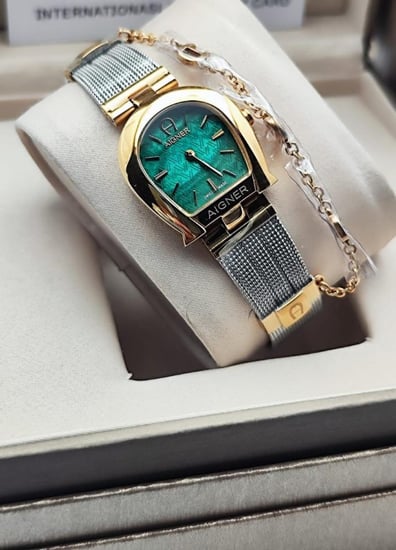 ساعه فاخره A