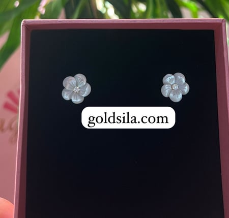 حلق ورده صدف طبيعي مطلي ذهب