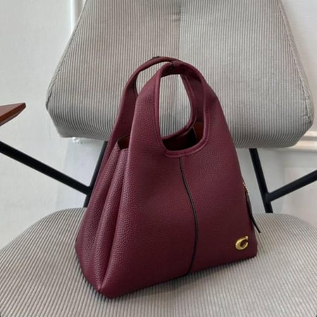 شنطة كوتش لانا