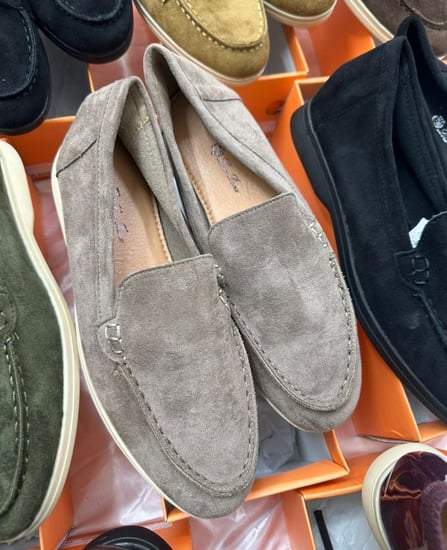 حذاء لوروبيانا