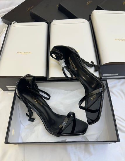 كعب سان لوران