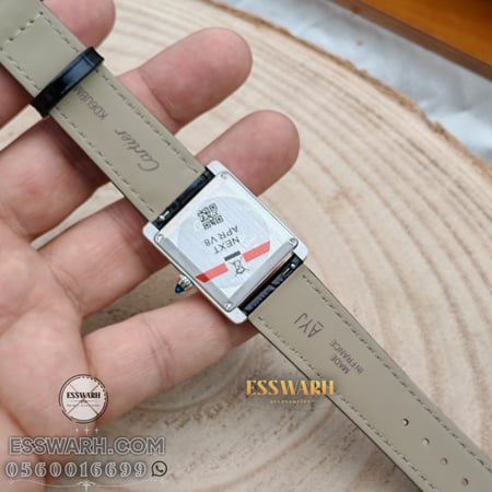 ساعة كارتير  تانك موست  مقاس 33.7 x 25.5 mm صغير جلد