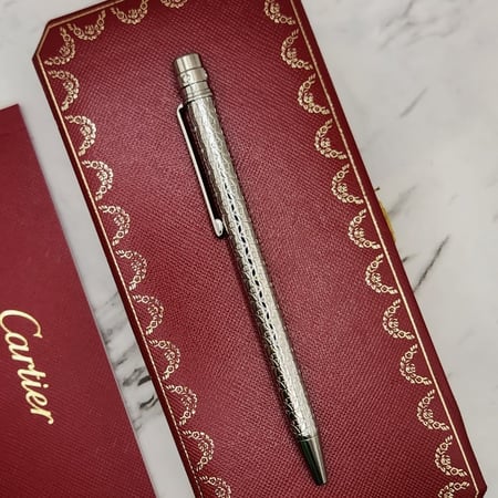 قلم كارتير سانتوس دو كارتييه ( حجم نحيف و صغير )  موديل رقم CRM091