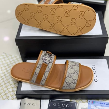 سليبر قوتشي رجالي ايطالي