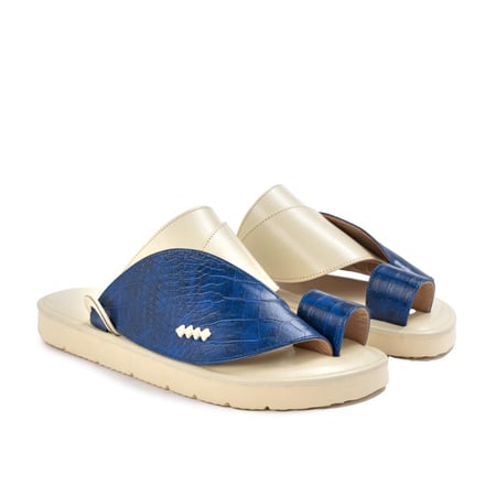 حذاء شرقي نقشة التمساح