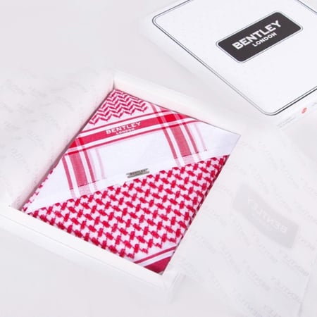 شما بنتلي أحمر B-17