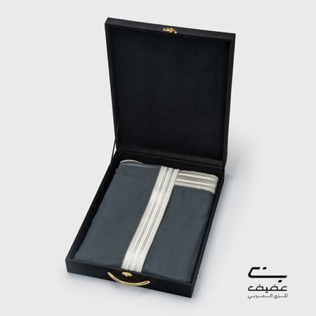 مشلح الفخامة رمادي فضي