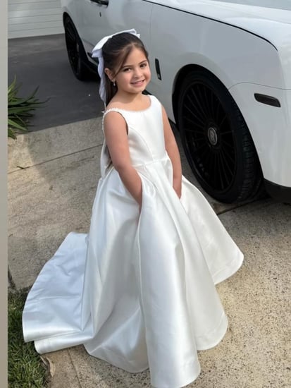 فستان مناسبات مع ذيل