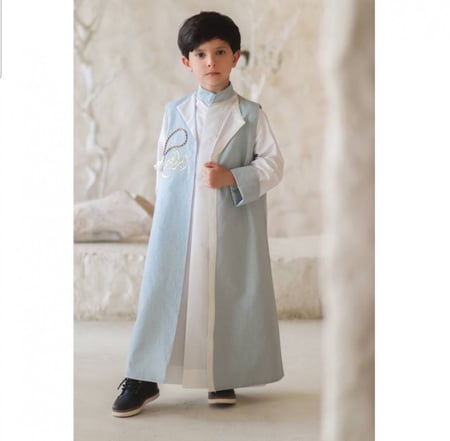 دقله مع ثوب