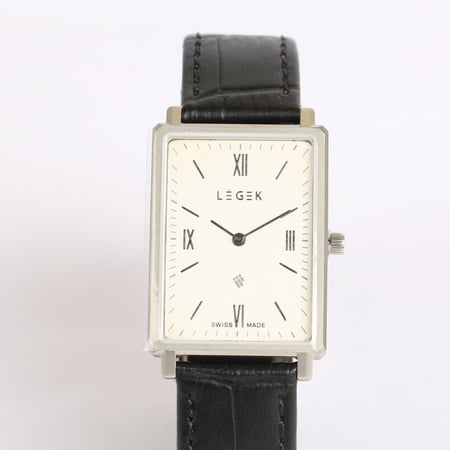 ساعة لاجيك- نسائية