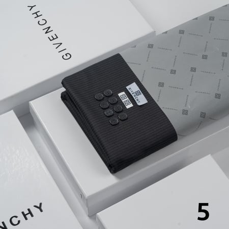 قماش جيفنشي شتوي لون  تيتانيوم داكن⭐⭐⭐⭐⭐2025