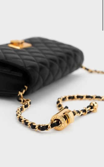 شنطة charles & keith
