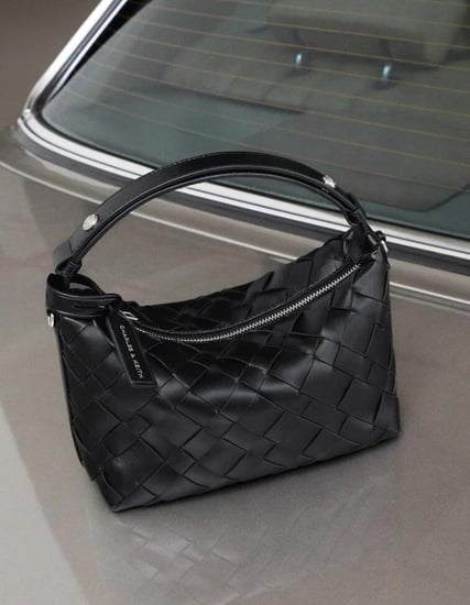 شنطة charles & keith