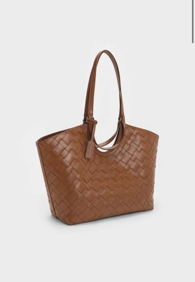 شنطة charles & keith