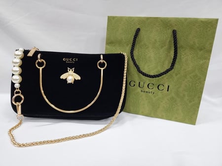 شنطة gucci beauty