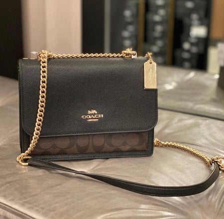 شنطة coach