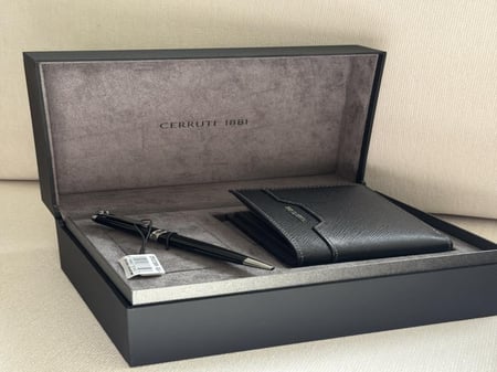 طقم CERRUTI 1881