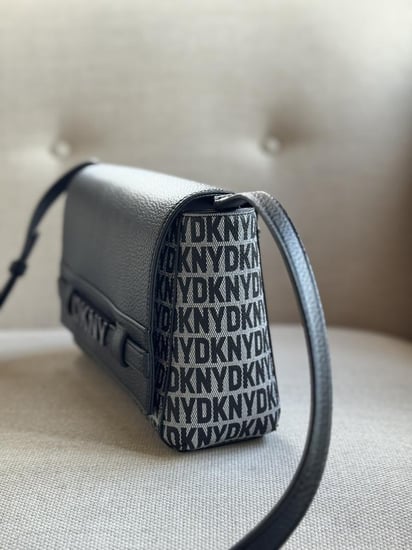 شنطة dkny