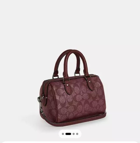 شنطة coach ميني بوكس + شنطة + ميدالية