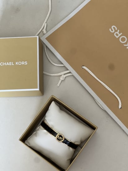 اسوارة mk ذهبي