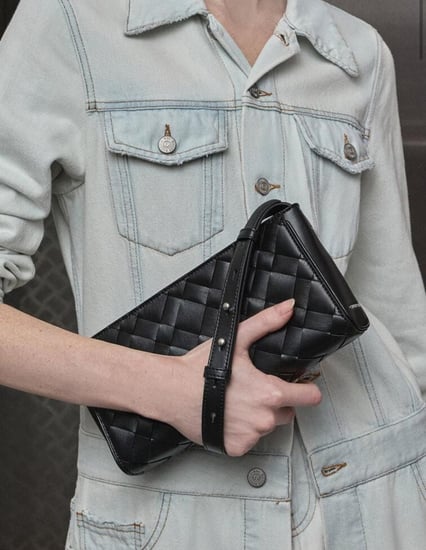 شنطة charles & keith