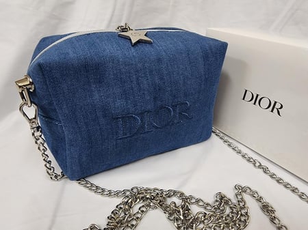 شنطة dior