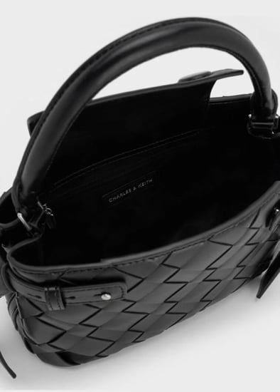 شنطة charles & keith