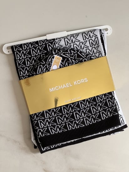 طقم نسائي Scarf mk شال + قبعة