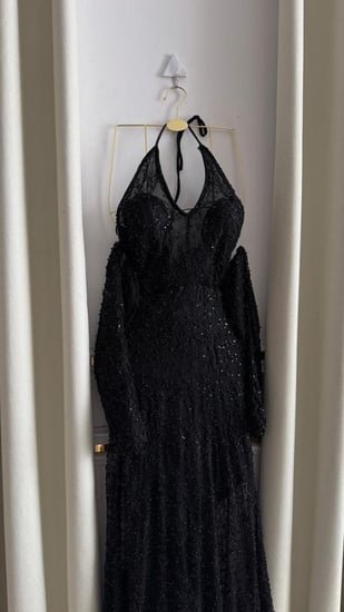فستان اسود فخم