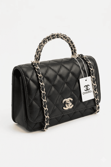 حقيبة شانيل سوداء كلاسيكية مبطنة بسلسلة ذهبية