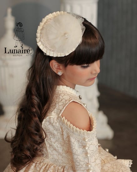 فستان بتصميم فكتوري مع اكسسوار السعر