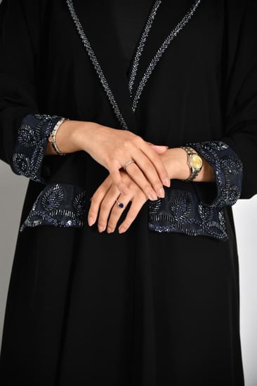 عباية ازدهار