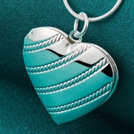 قلادة فضة عيار 925 شكل قلب