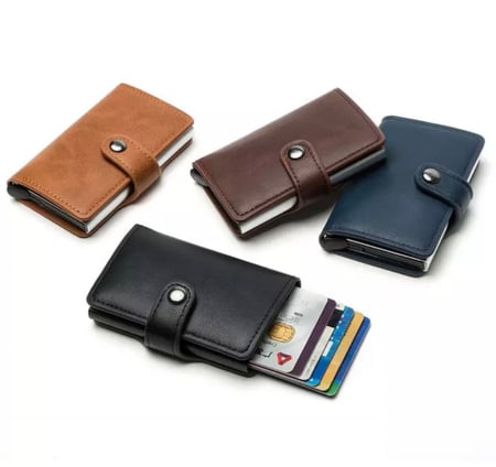 محفظة ذكية سعة 8 بطايق مع زر للاغلاق