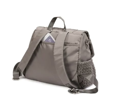 شنطة فاخرة لاحتياجات الاطفال والمواليد مع مفرش تغيير وعلاقات عربة وستراب طويل للكتف